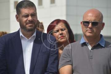 Acto de descubrimiento de la placa de la calle de Farmacéutico Francisco Artiles Betancor (Foto TA)